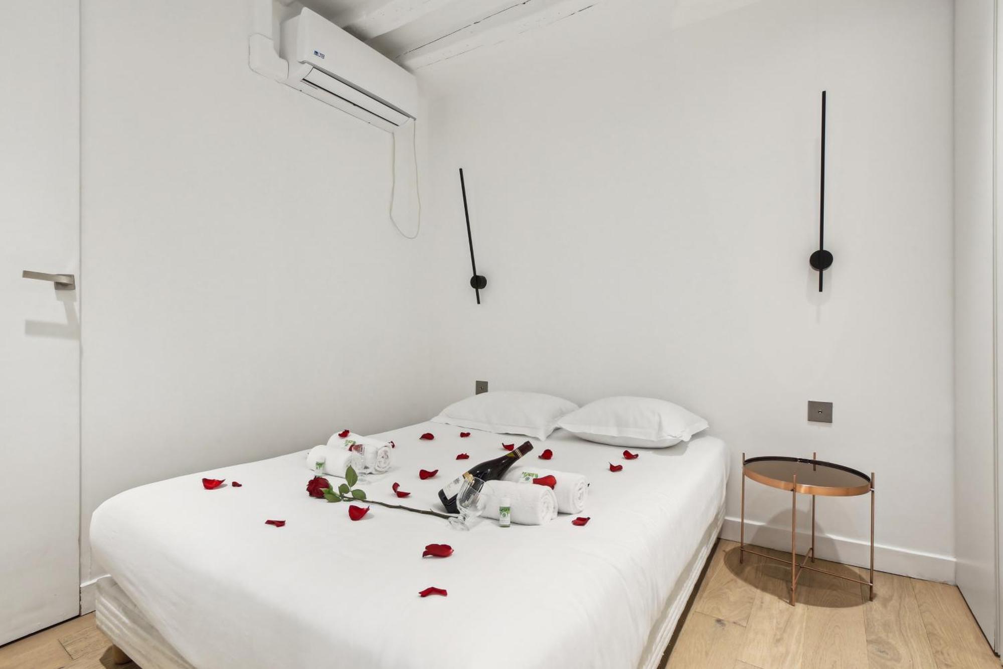 Lavie Maison : Ac & Center Of Paris Apartment Bagian luar foto